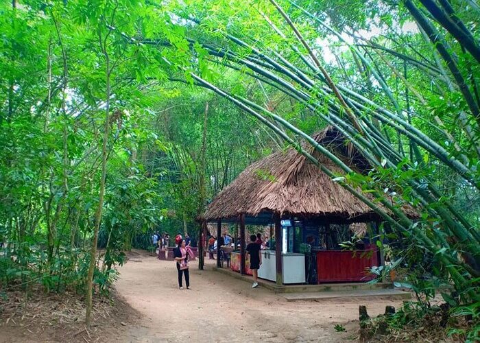Du lịch địa đạo củ chi