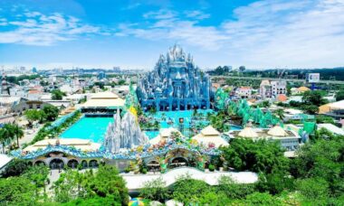 đi tour suối tiên
